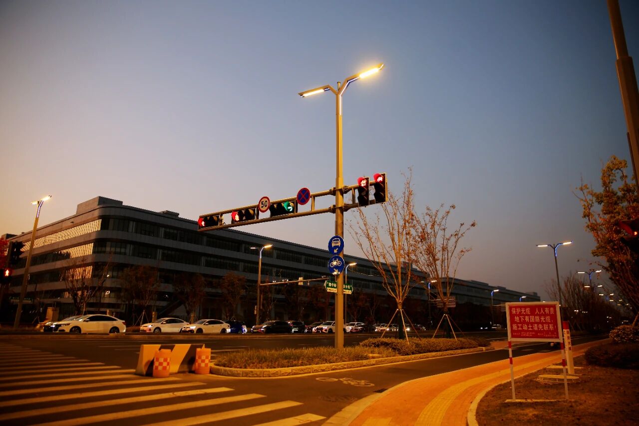 Ang Mga Benepisyo ng Smart Lighting na may WiFi, 5G, at IoT Integration