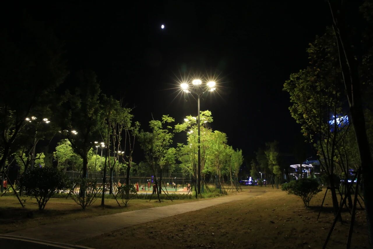 Poste de iluminação pública de grande altura Poste de iluminação pública de grande altura