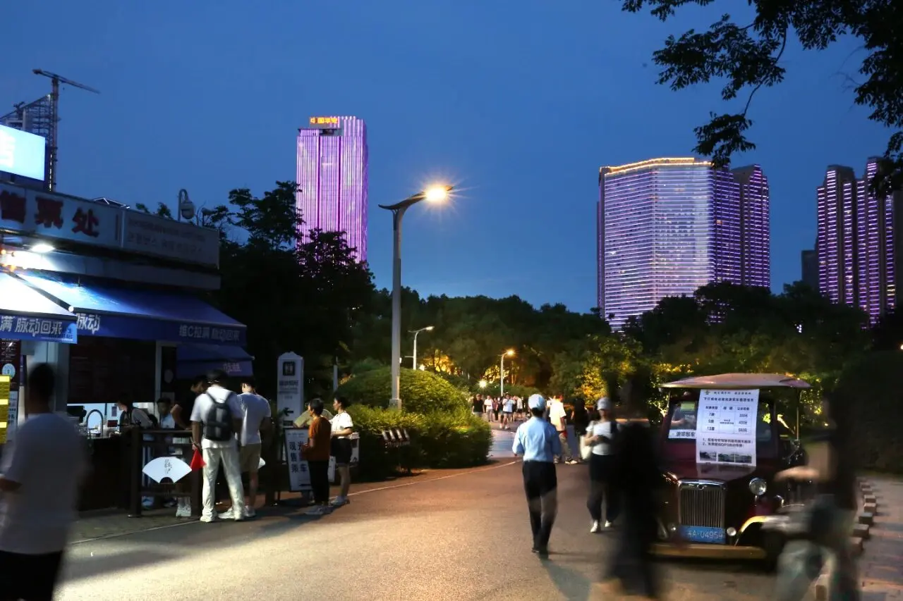 Double Ninth Festival: Recalling Red Culture sa Juzizhou Island, Changsha