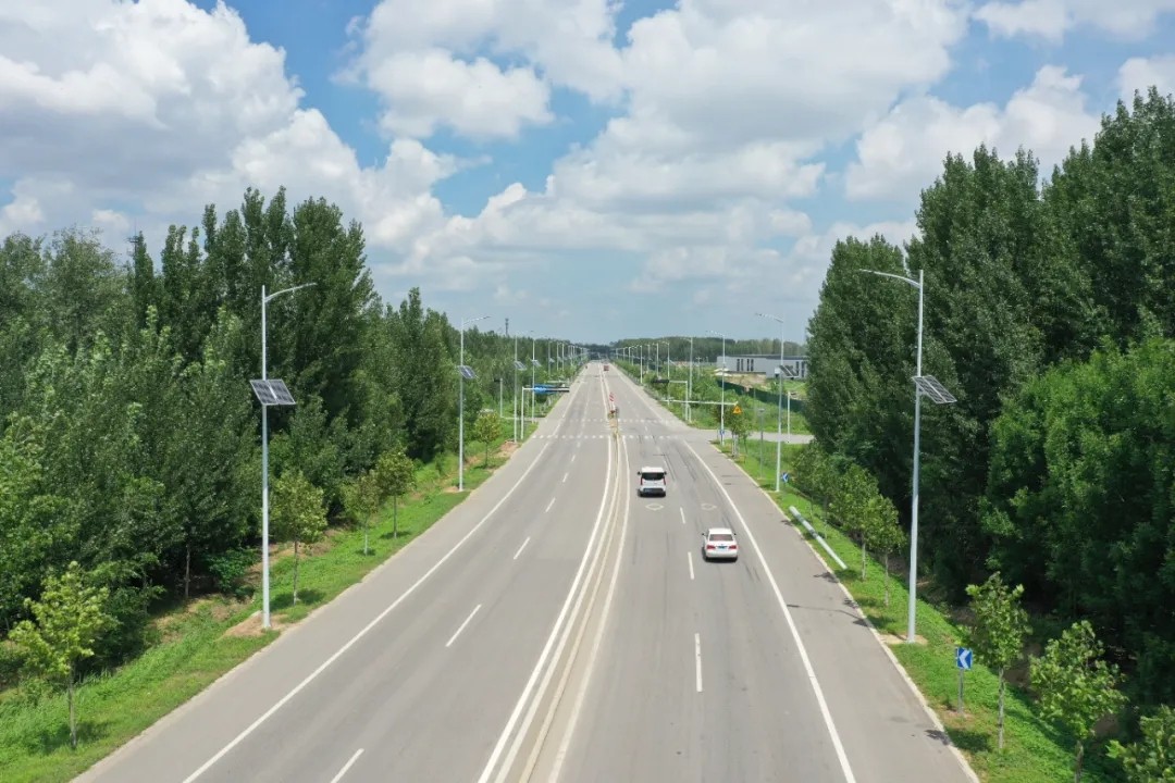 Soluções de iluminação pública solar para estradas rurais: a Sanxing Lighting ilumina o caminho para a revitalização rural. Soluções de iluminação pública solar para estradas rurais: a Sanxing Lighting ilumina o caminho para a revitalização rural.