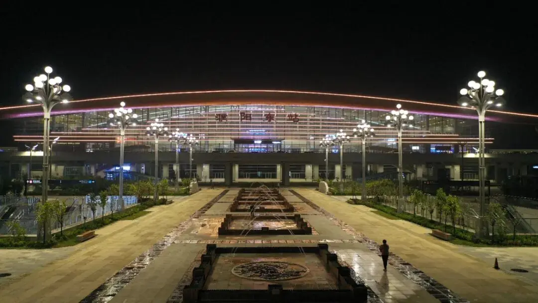 Highlight ng Proyekto: Zhengzhou-Jinan High-Speed ​​Railway • Puyang East Station