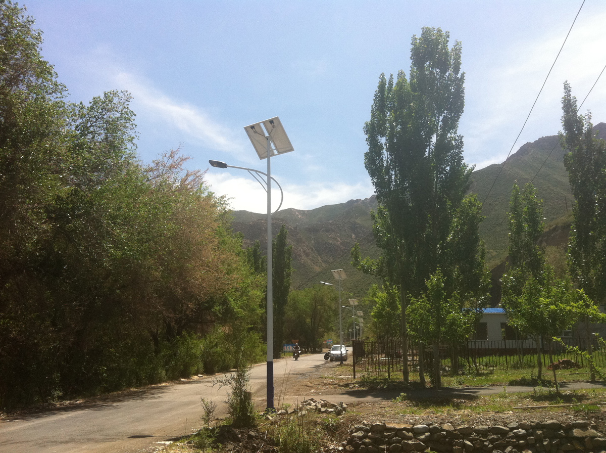 Nguyên lý hoạt động của đèn đường cảm ứng năng lượng mặt trời