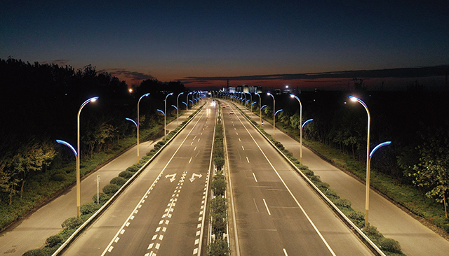 Sa labas ng mga Street Lamp
