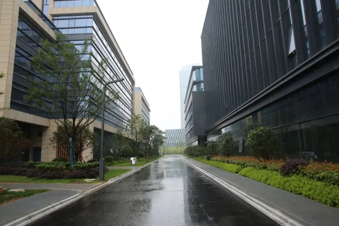 Әлемдік деңгейдегі жоғары технологиялық паркте Sanxing Lighting Smart көп функциялы тіректерін қолдану | Хэфэй Чжун'ан Чуангу Әлемдік деңгейдегі жоғары технологиялық паркте Sanxing Lighting Smart көп функциялы тіректерін қолдану | Хэфэй Чжун'ан Чуангу