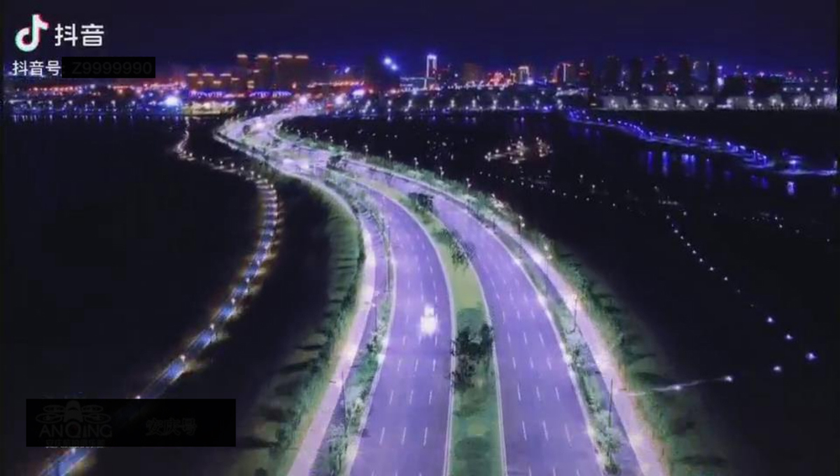 A Sanxing Lighting causa sensação viral no Lago Qintan, em Anqing. A Sanxing Lighting causa sensação viral no Lago Qintan, em Anqing.