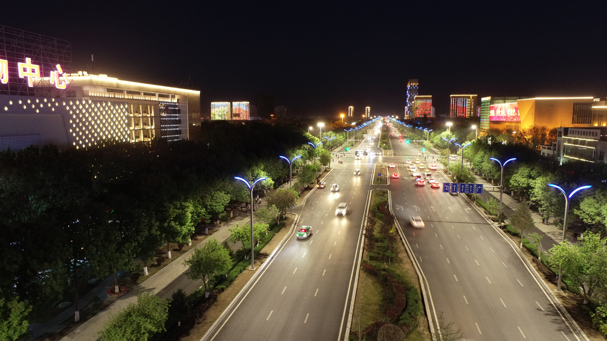 Sa labas ng mga Street Lamp Sa labas ng mga Street Lamp