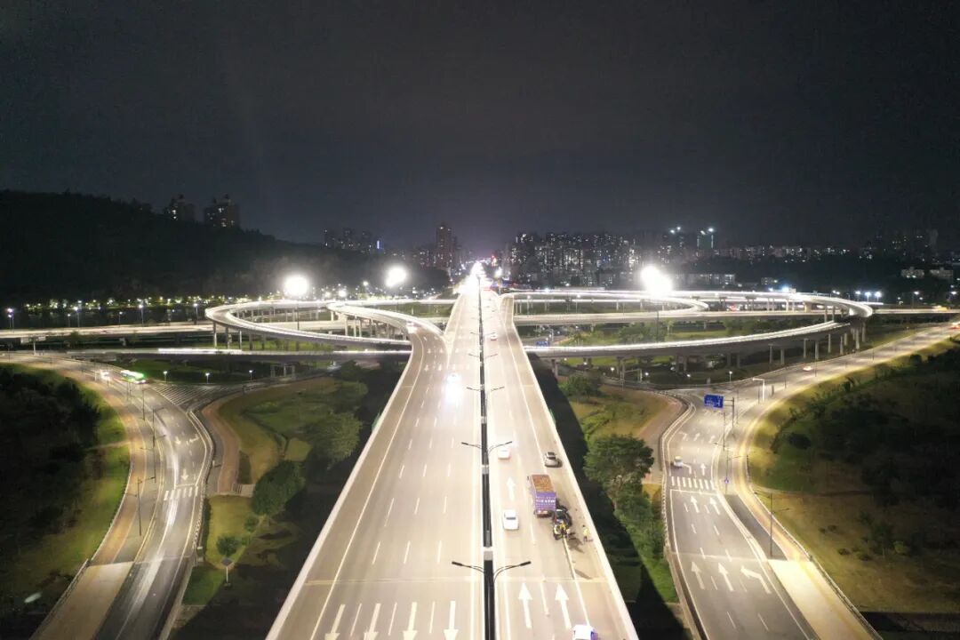 Taa za Sanxing Zatunukiwa Moja ya Cheti cha Kwanza cha Unyayo wa Kaboni Ndani kwa Bidhaa za Mwanga Taa za Sanxing Zatunukiwa Moja ya Cheti cha Kwanza cha Unyayo wa Kaboni Ndani kwa Bidhaa za Mwanga