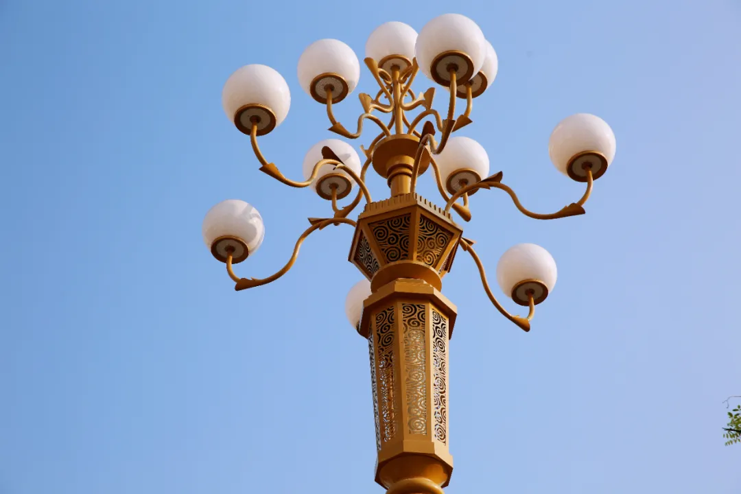 "Eleven Cotton Peach" Chinese-Style Lanterns | Xinjian Road, Taiyuan "Eleven Cotton Peach" Chinese-Style Lanterns | Xinjian Road, Taiyuan