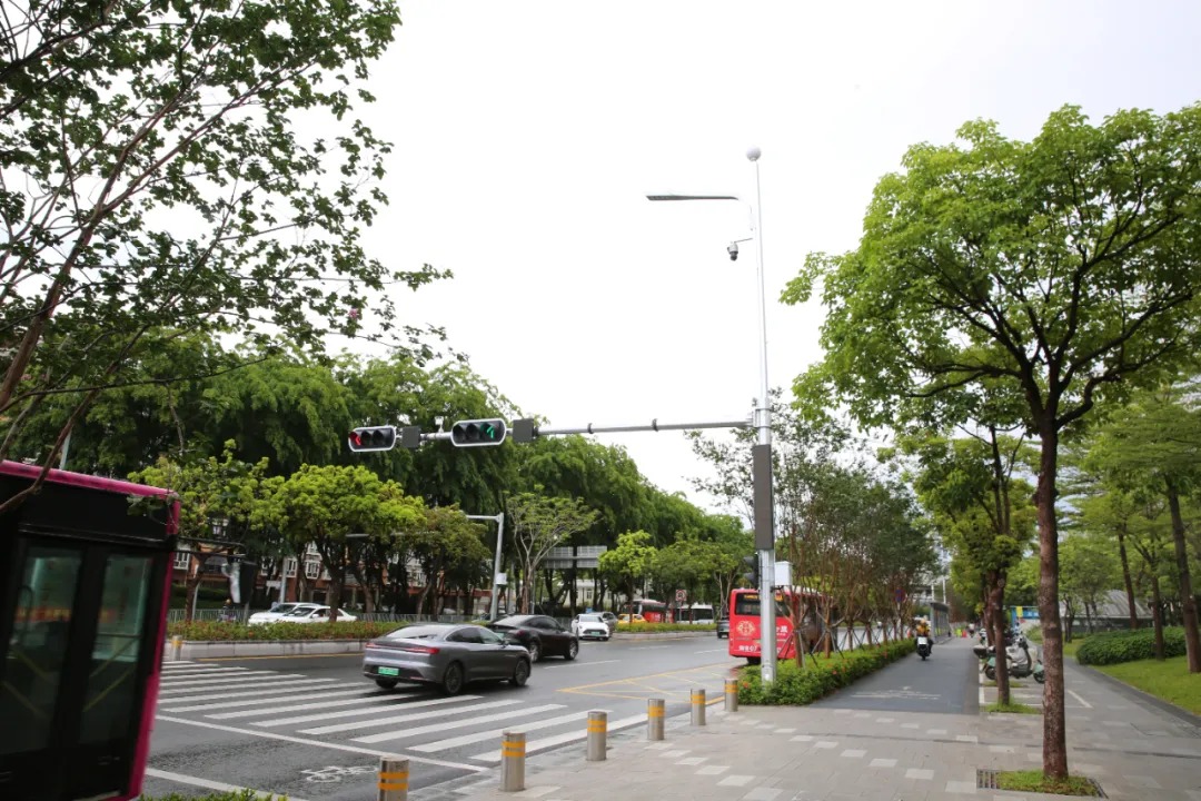 Éclairage public du boulevard Longzhu