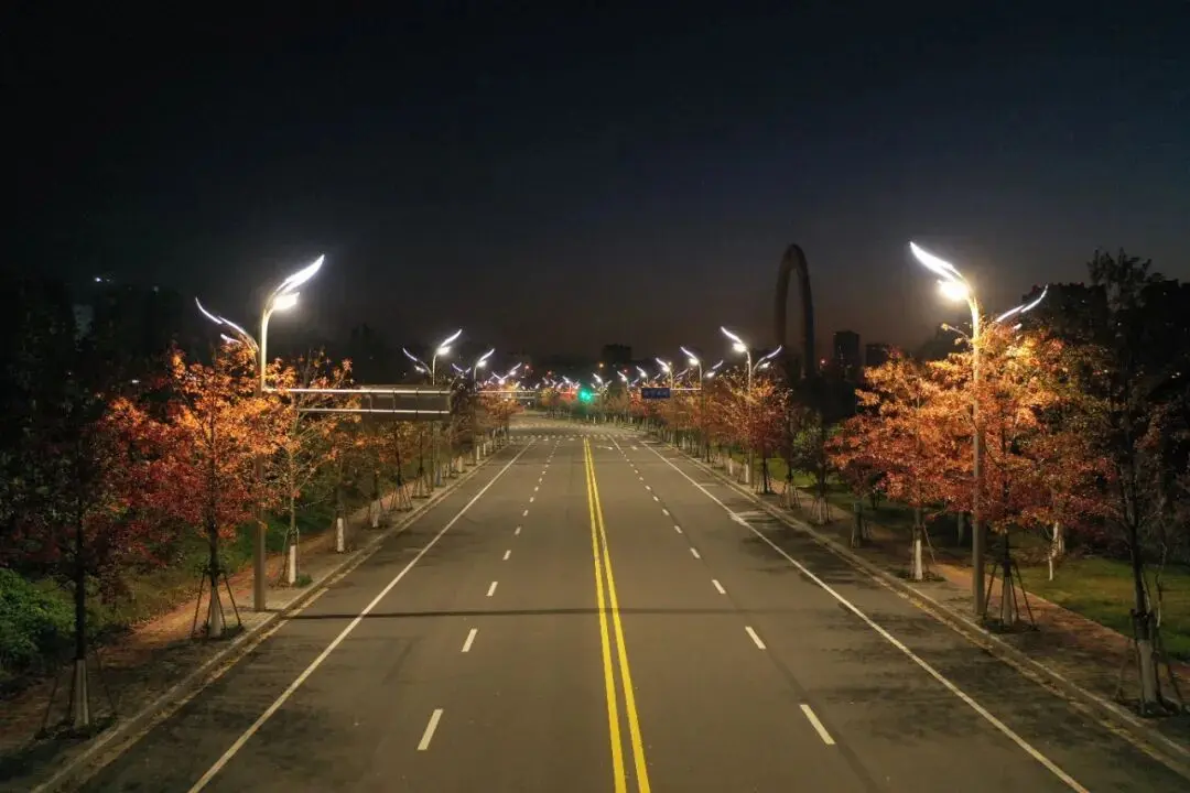 혁신적이고 기발한 가로등 활용 사례 | 난징 추허 동로