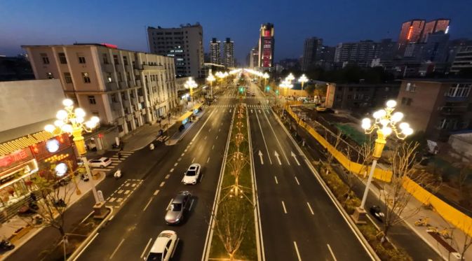 "Eleven Cotton Peach" Chinese-Style Lantern | Xinjian Road, Taiyuan