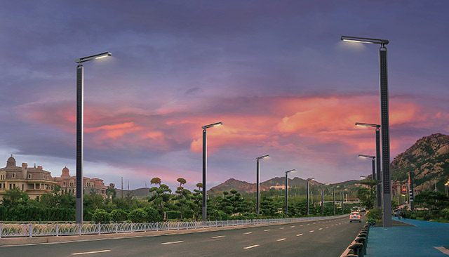 Solar Powered Street Lamps