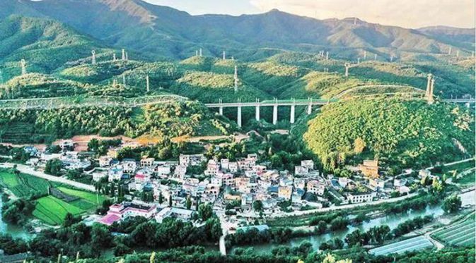 Boosting the Construction of a Pedestrian-Centric Waterfront Road System, Shaping Tangchuan East Road in Yunnan Anning into a "Pedestrian-and-Tourist-Friendly" Destination