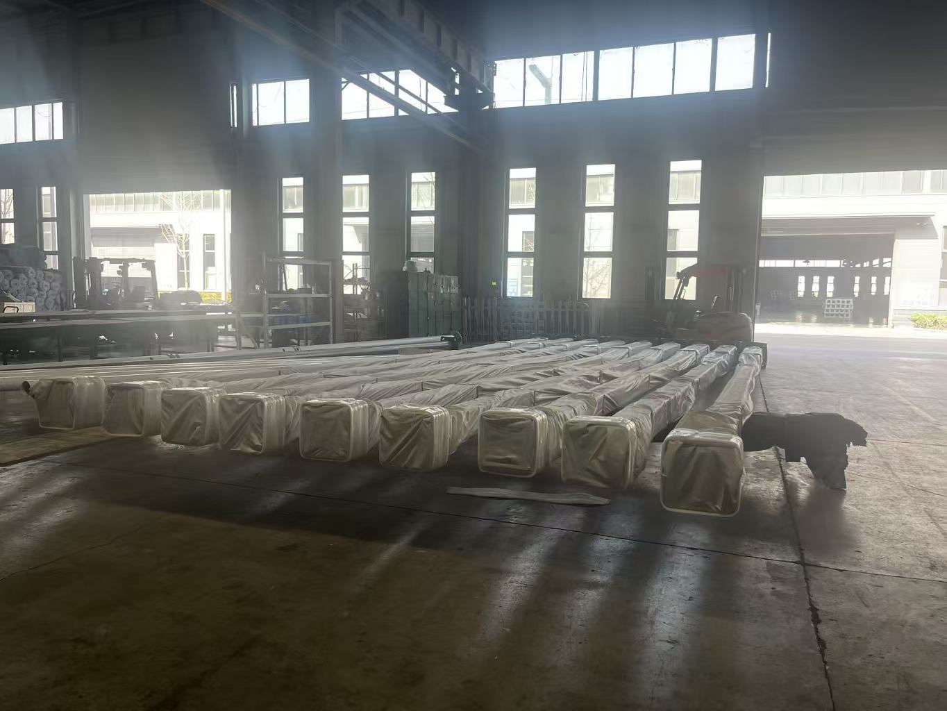 Уличные фонарные столбы