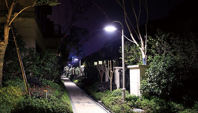 Lampu Halaman Dipimpin