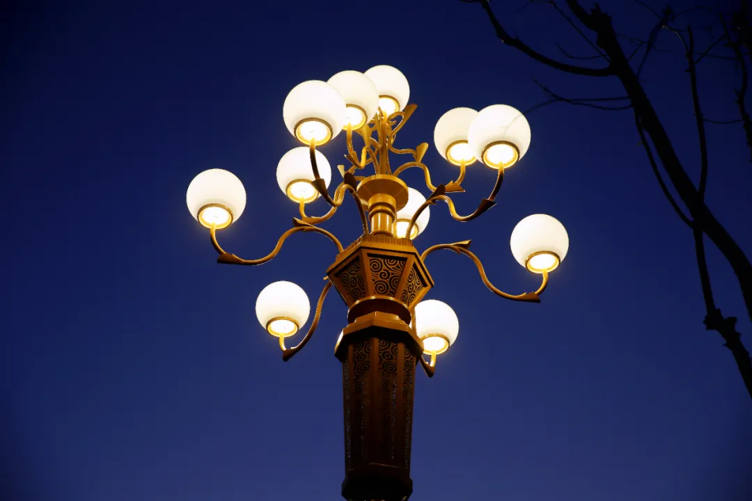 "Eleven Cotton Peach" Chinese-Style Lanterns | Xinjian Road, Taiyuan "Eleven Cotton Peach" Chinese-Style Lanterns | Xinjian Road, Taiyuan