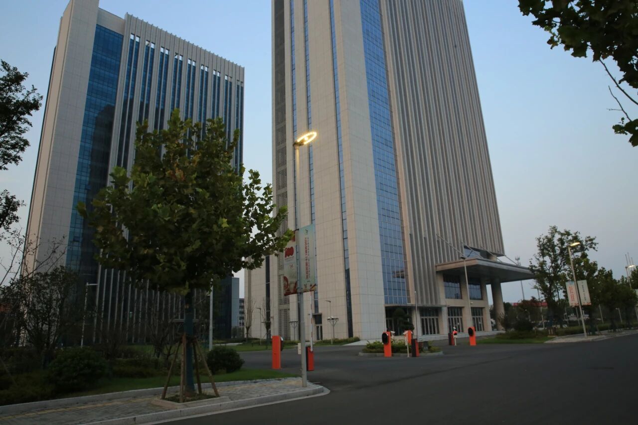 أدى ضوء بارك