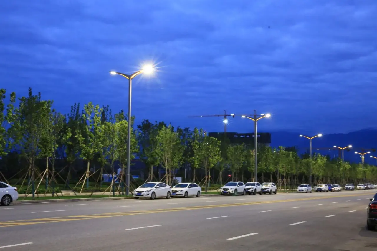 Lampu Jalan Pintar IoT