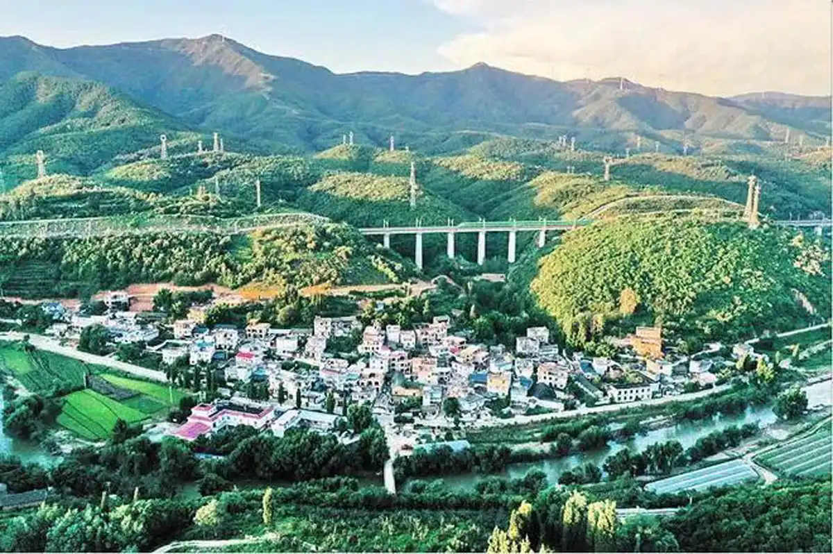 Kukuza Ujenzi wa Mfumo wa Barabara ya Mbele ya Watembea kwa miguu-Katikati ya Maji, Kutengeneza Barabara ya Tangchuan Mashariki huko Yunnan Anning kuwa Mahali pa "Rafiki ya Watembea kwa miguu na-Watalii" Kukuza Ujenzi wa Mfumo wa Barabara ya Mbele ya Watembea kwa miguu-Katikati ya Maji, Kutengeneza Barabara ya Tangchuan Mashariki huko Yunnan Anning kuwa Mahali pa "Rafiki ya Watembea kwa miguu na-Watalii"