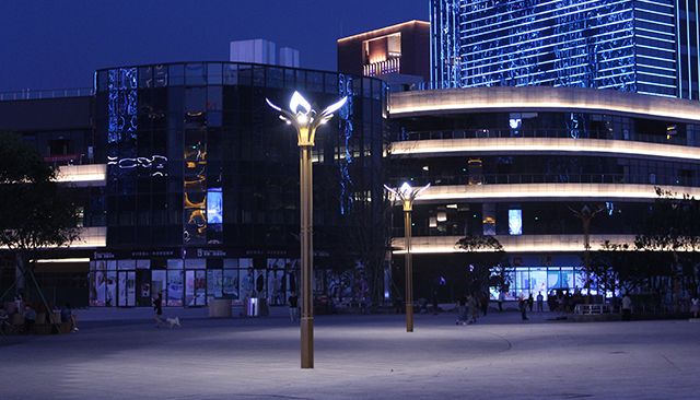 Светодиодные столбовые светильники для улицы