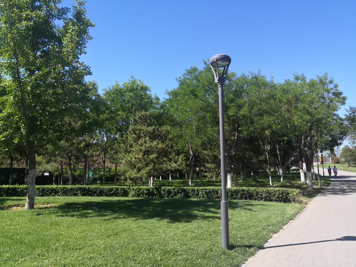 Lampu Taman Luar Ruangan