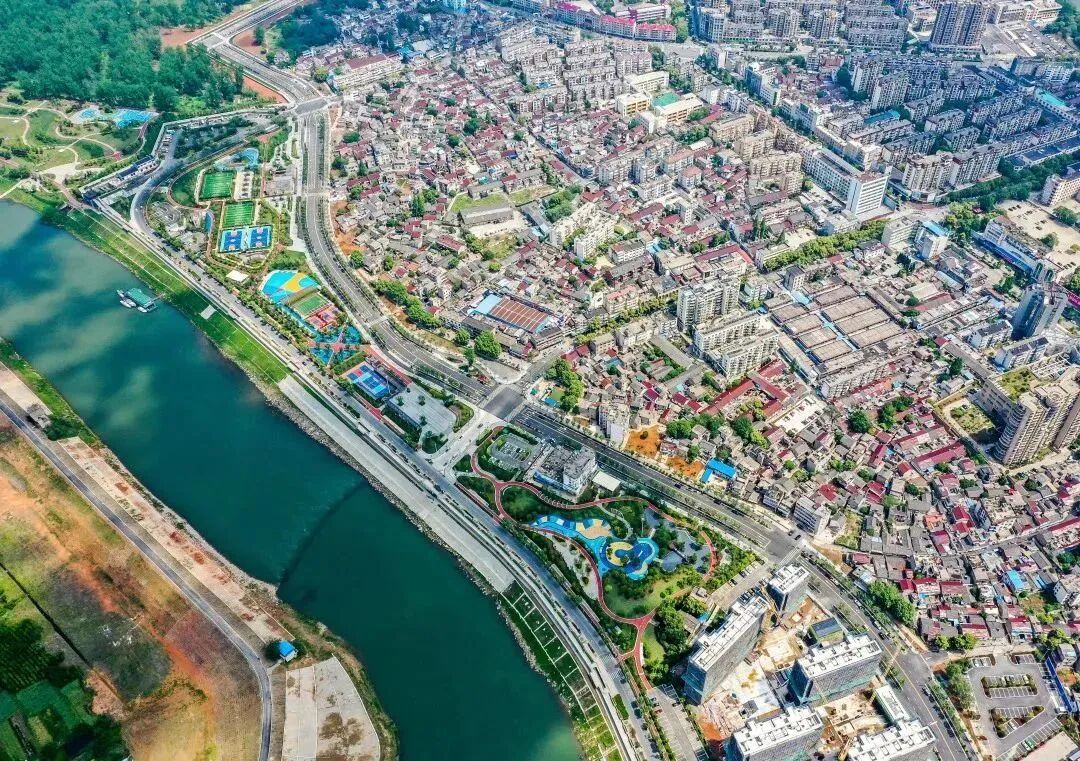 Ескі қаланы жөндеуде Sanxing жарықтандырудың біріктірілген жол тіректерін әдеттегі қолдану | Чжуншан жолы, Уху