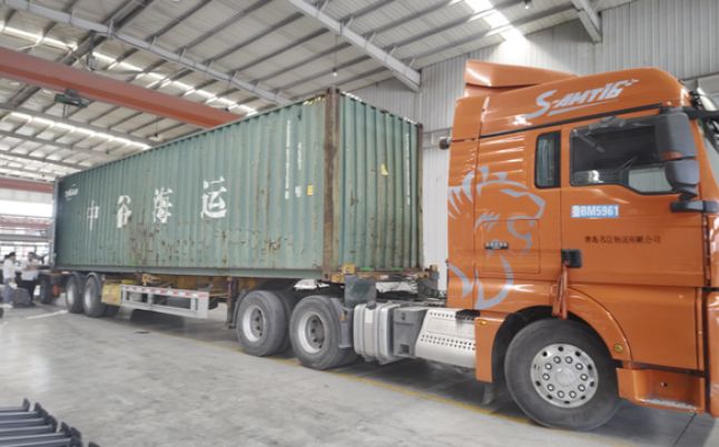 Outdoor Tall Lights Delivery